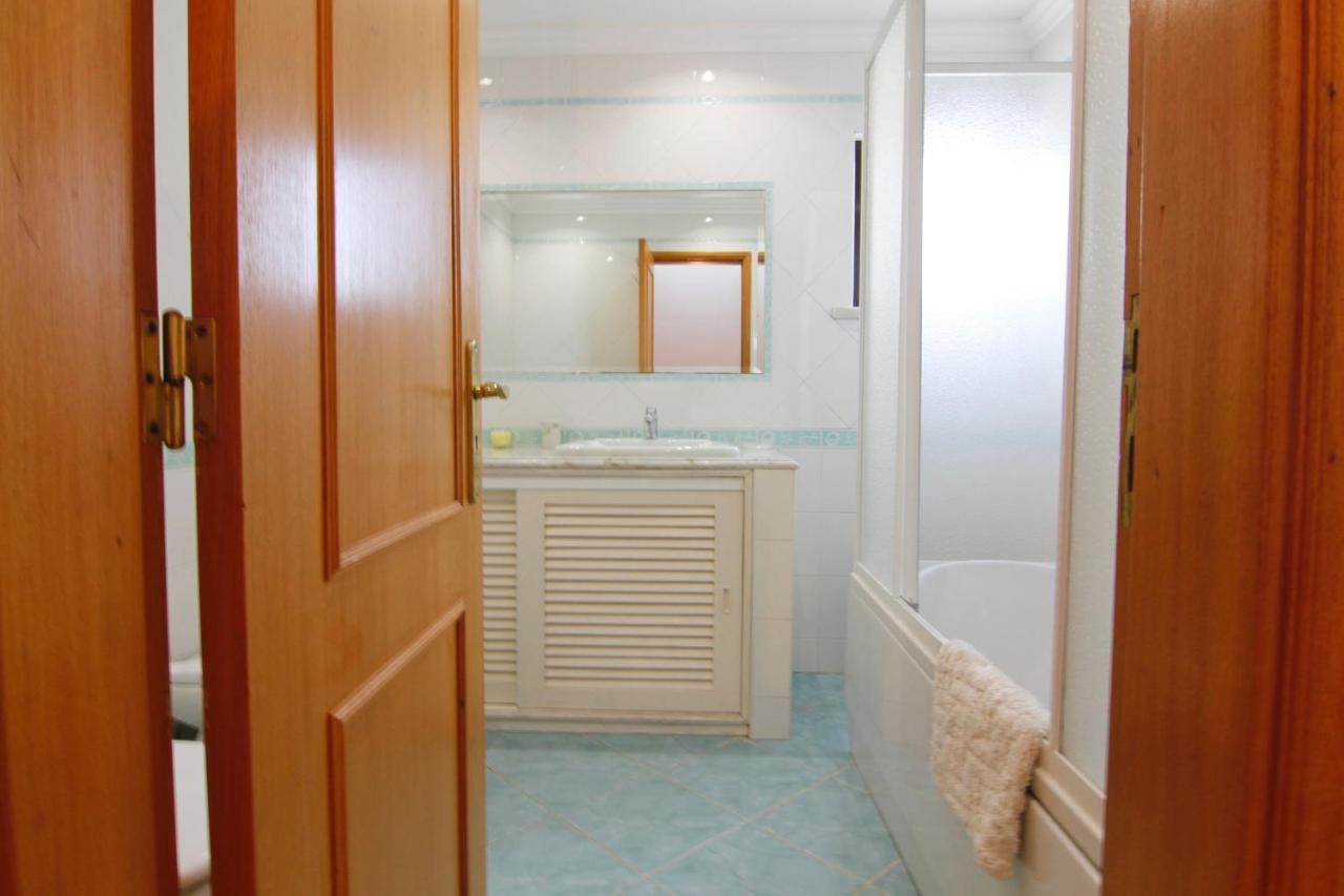 Lovelystay - Alto Dos Calicos 2Br House With Garden Albufeira Exteriör bild